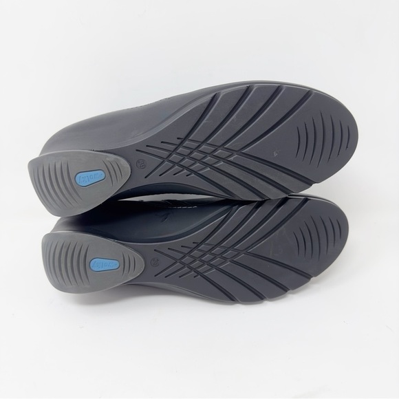 Wolky Wedge Leather Ankle Boots - Picture 7 of 7